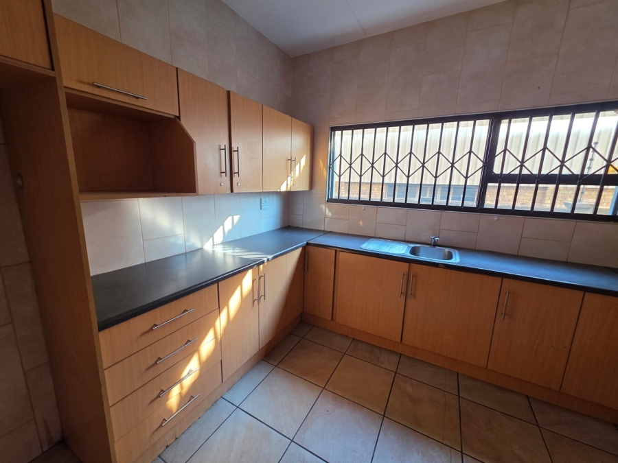To Let Commercial Property for Rent in Vaalpark Free State